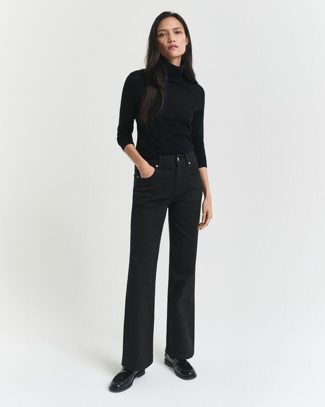 Vaqueros Slim Fit negros acampanados