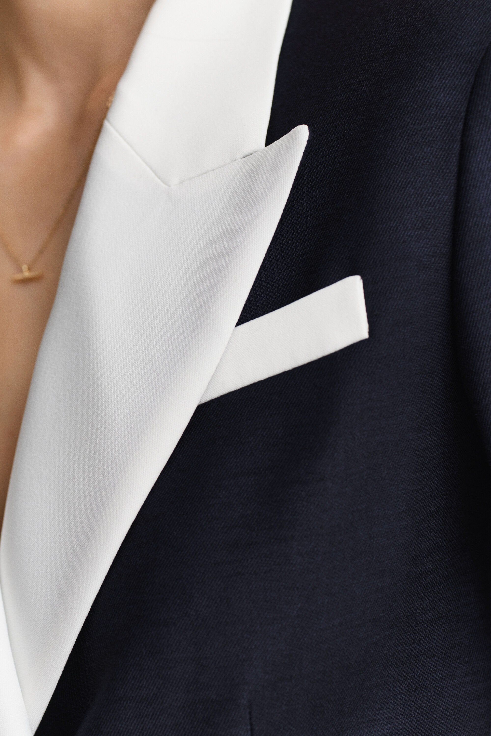 Americana Club en contraste