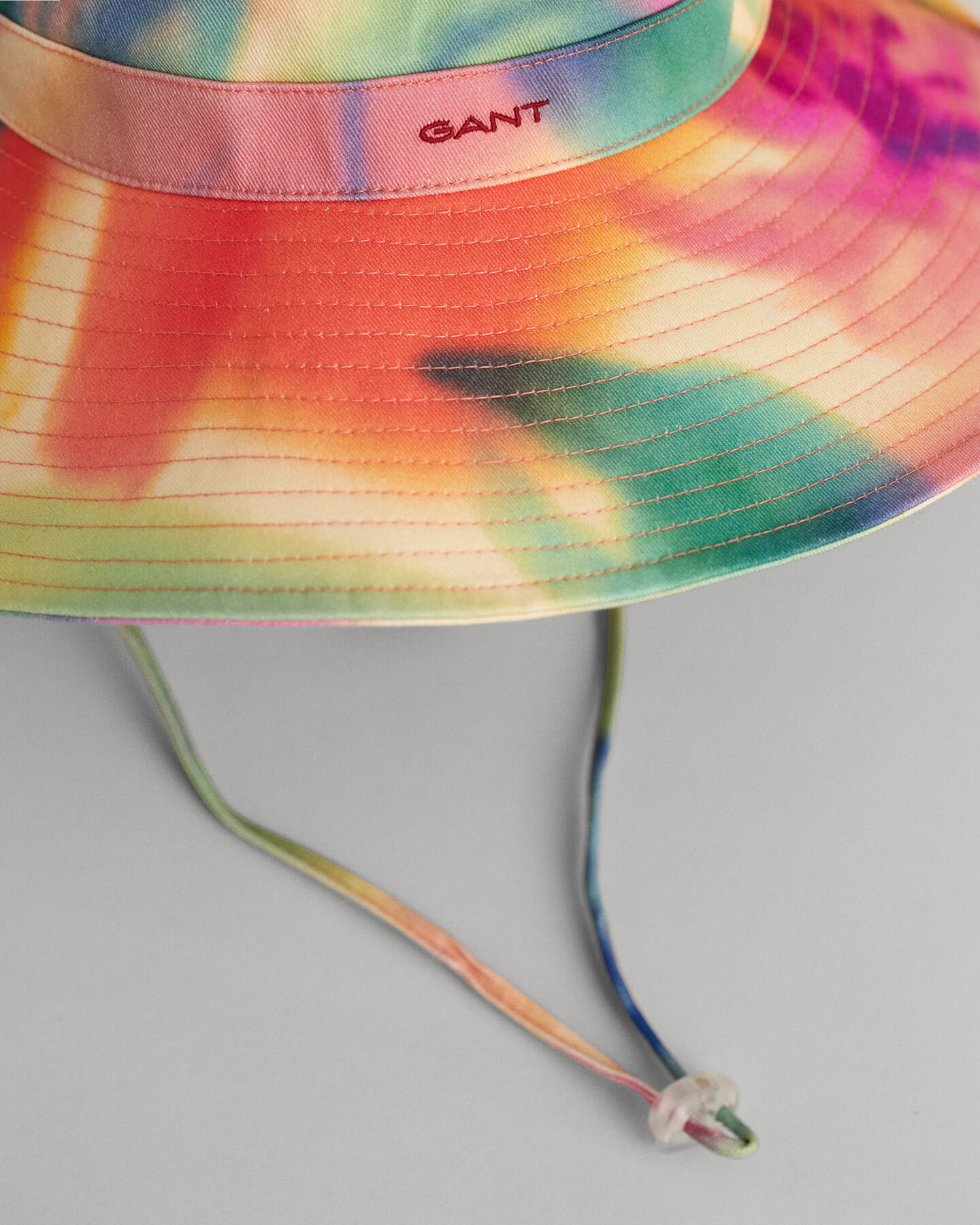 Sombrero de playa en sarga de algod&oacute;n estampado