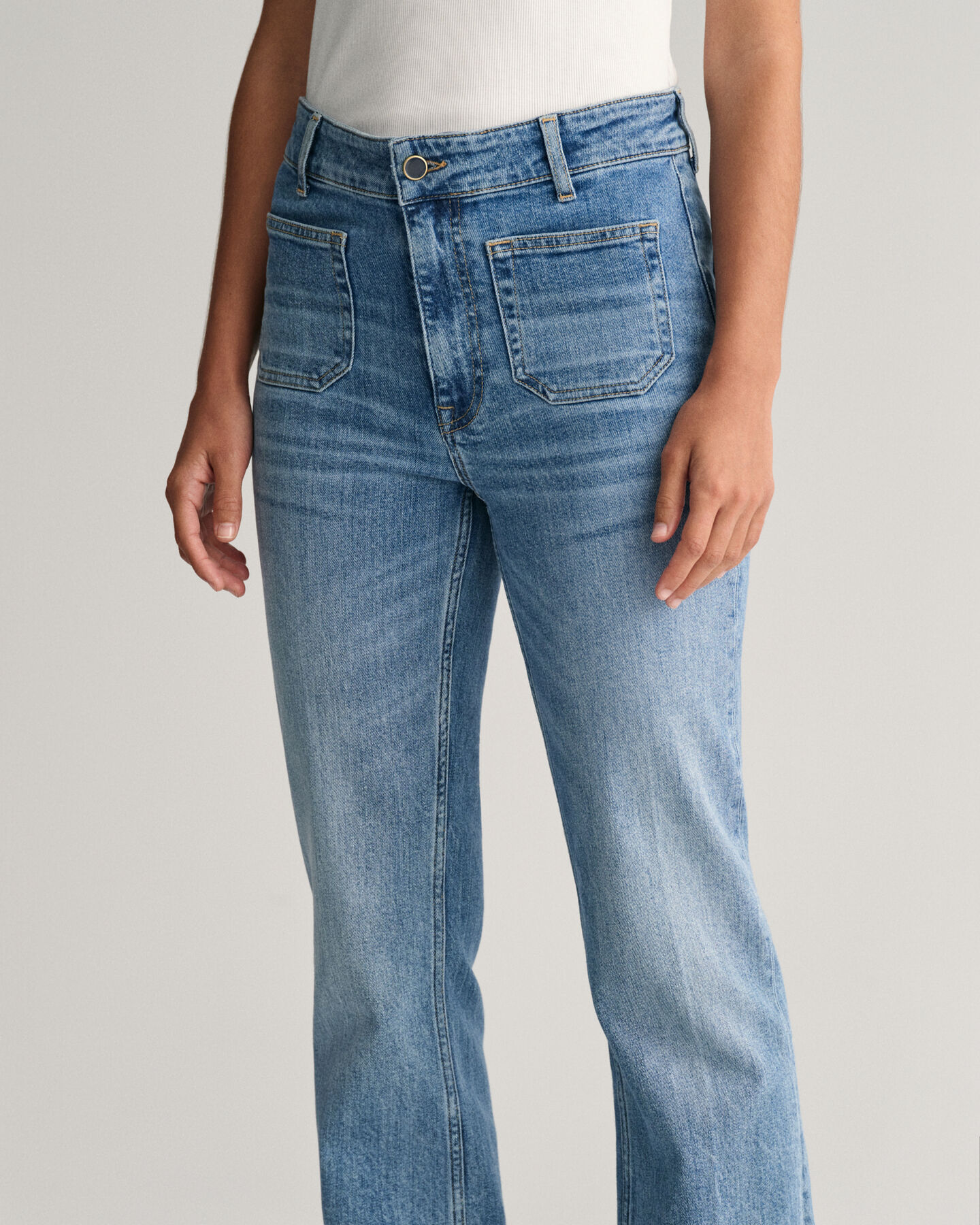 Vaqueros Slim Fit acampanados