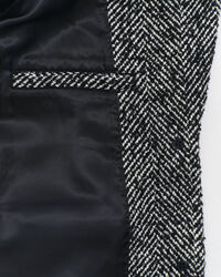 Americana Relaxed Fit con dise&ntilde;o de espiga