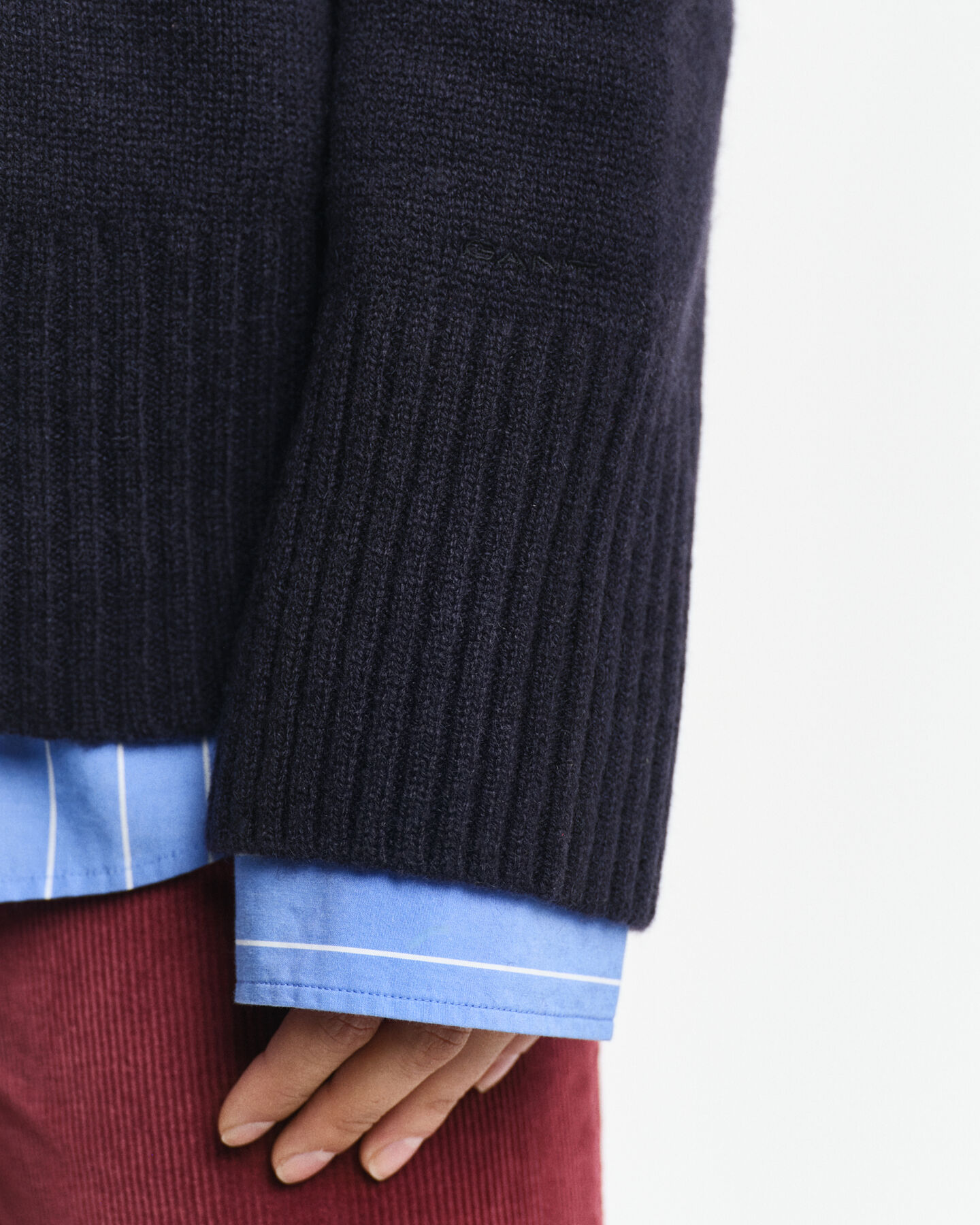 Jersey de cachemir con cuello de cisne