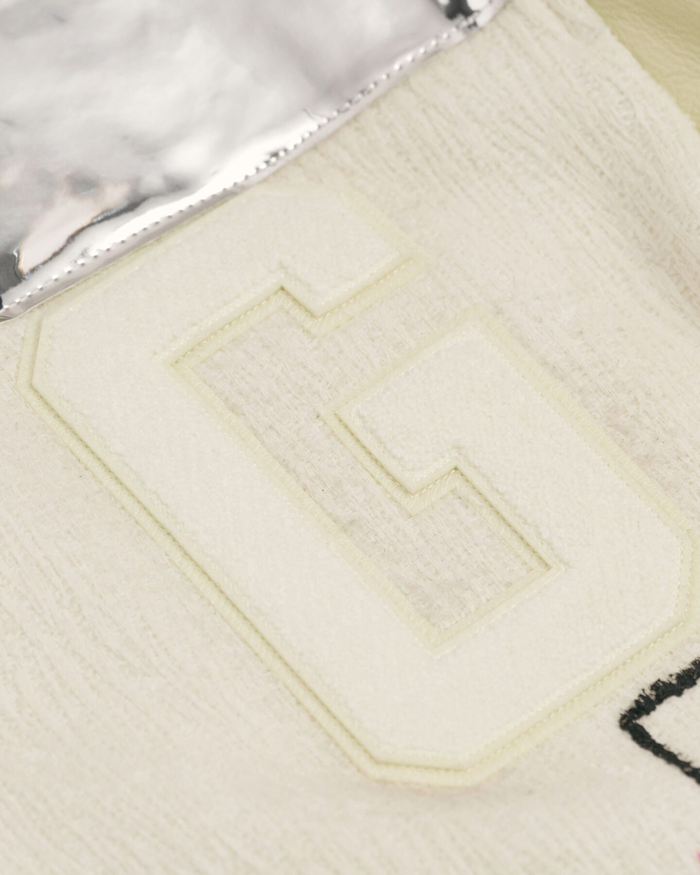 Cazadora Varsity de boucl&eacute; Blank Canvas Project x Harry Nuriev