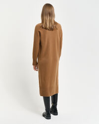 Vestido de cuello de cisne con detalle de espiga