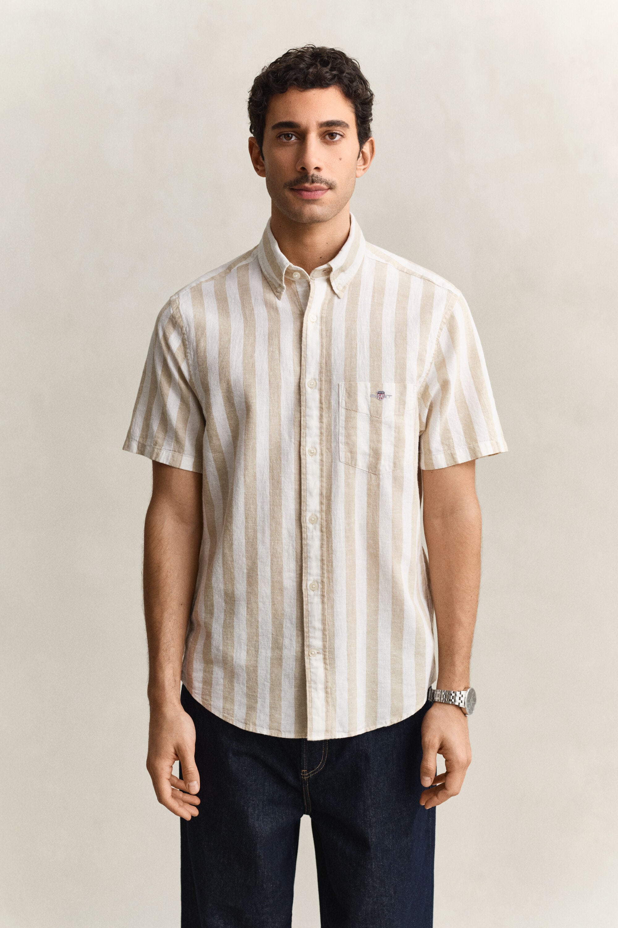 Camisa de manga corta en mezcla de lino a rayas