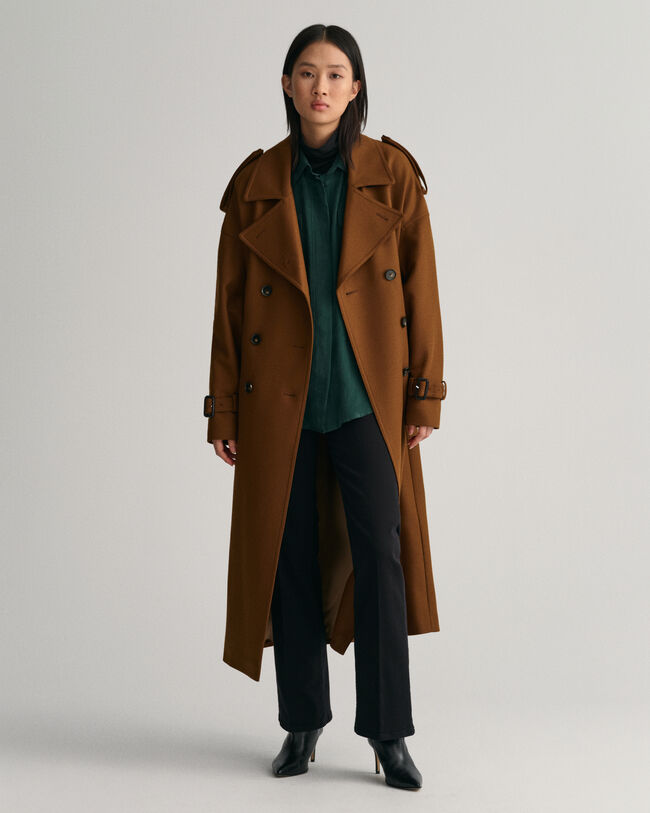 Vaqueros acampanados de color