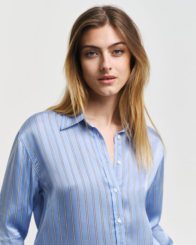 Camisa Relaxed Fit fluida a rayas