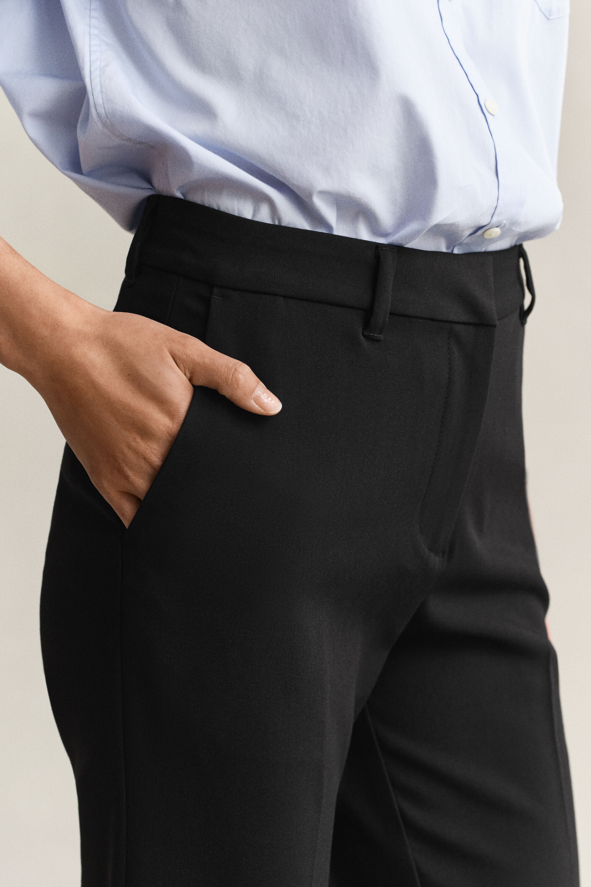Pantalones de vestir Slim Fit acampanados