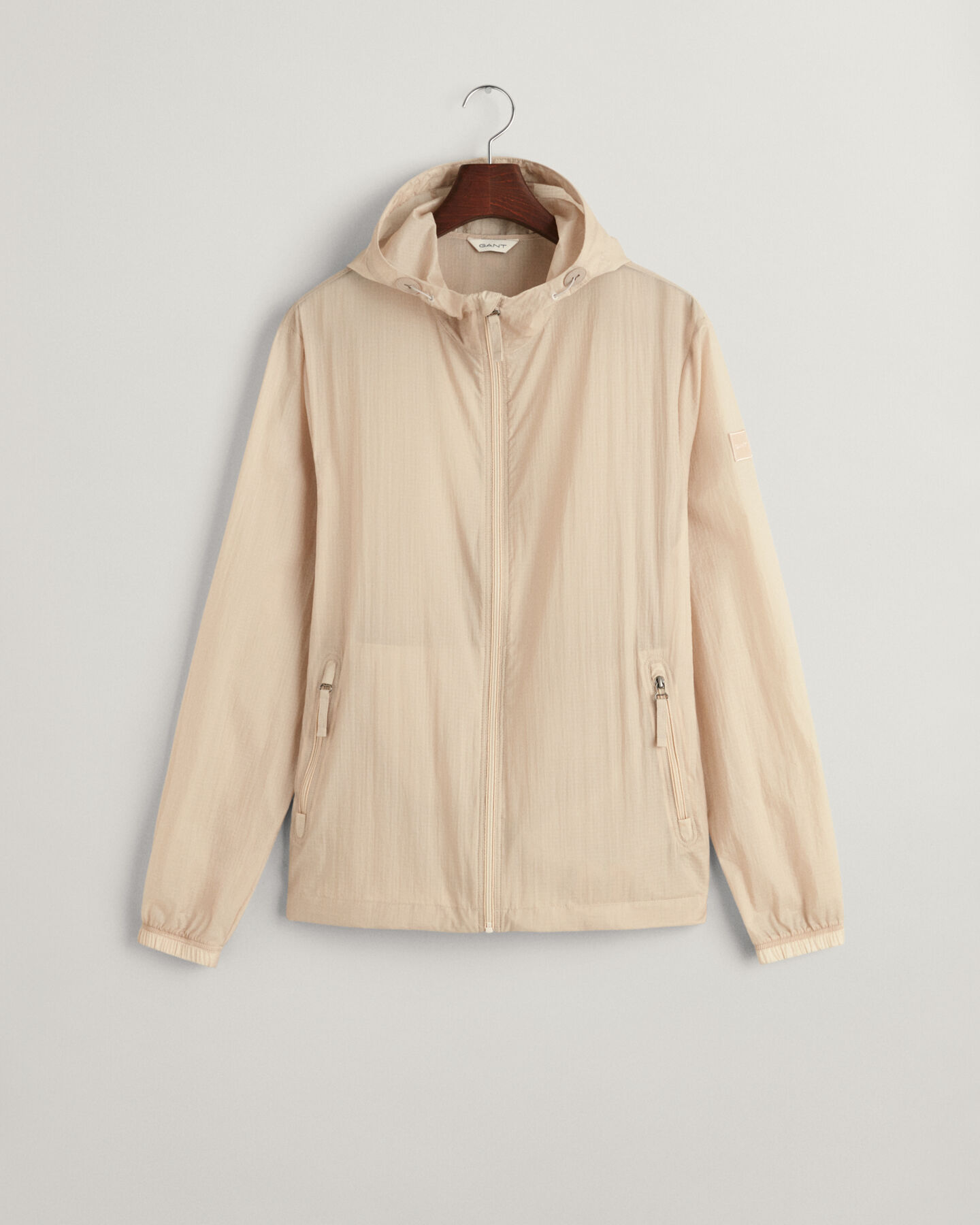 Windbreaker ligero y plegable