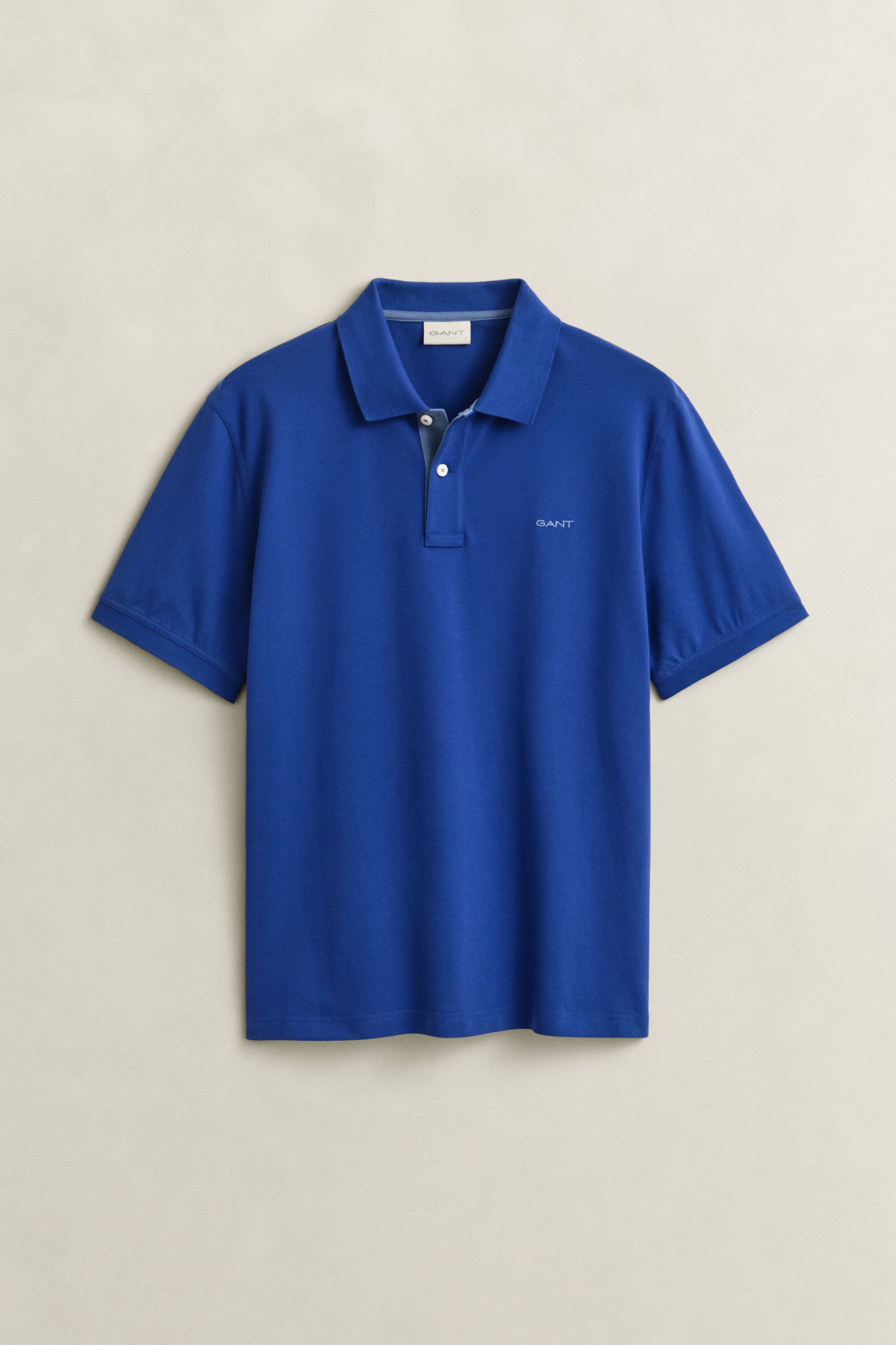 Polo de piqué en contraste