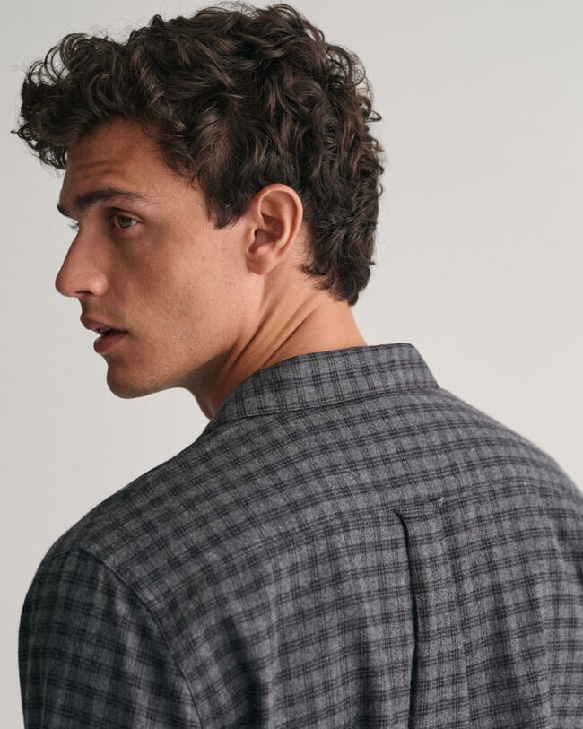 Caja de regalo con camisa y pantalones de pijama de franela