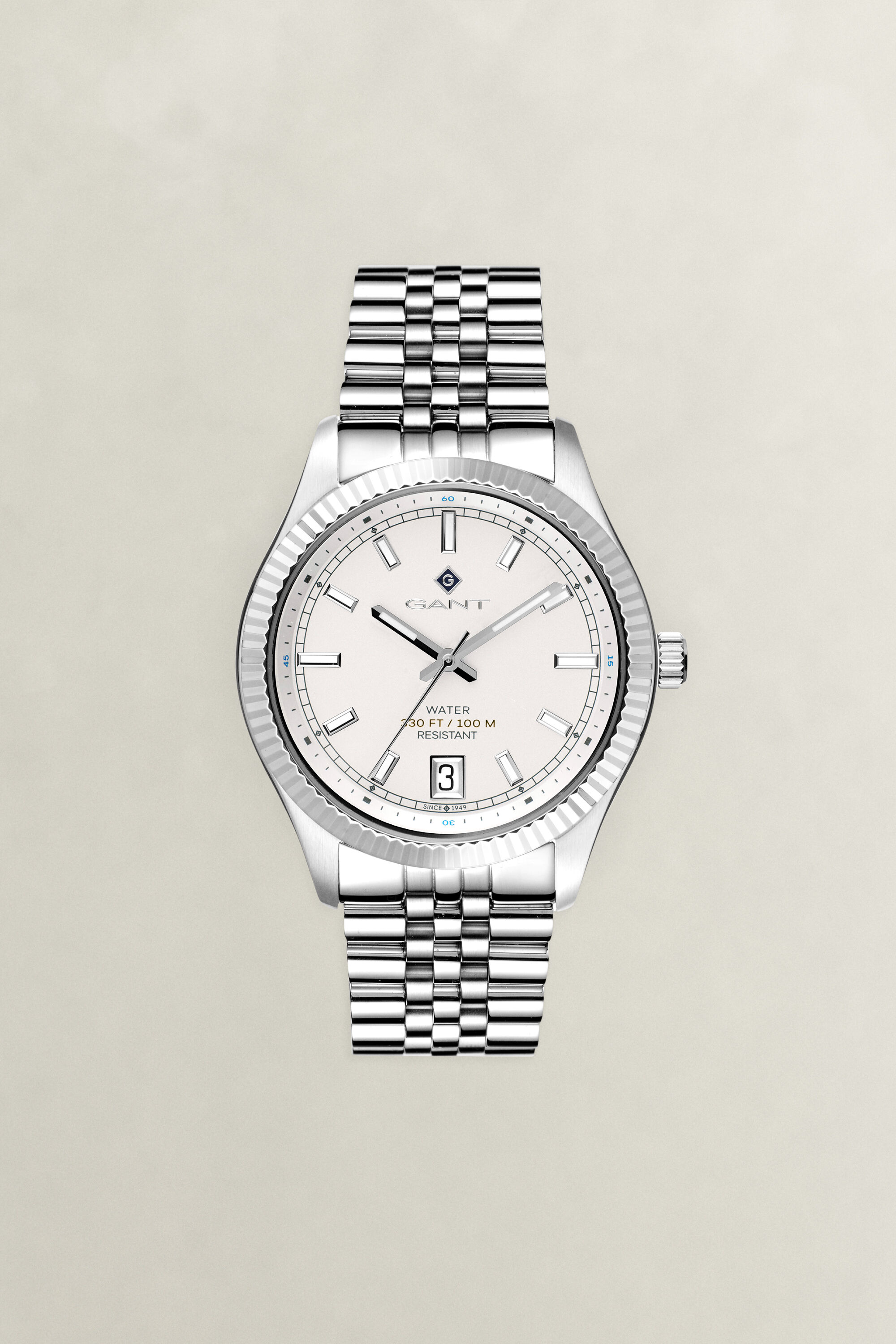 Reloj Sussex 44