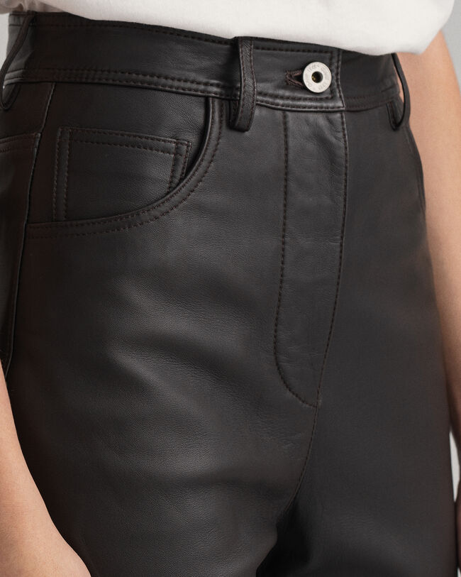 Pantalones tobilleros de talle alto en piel