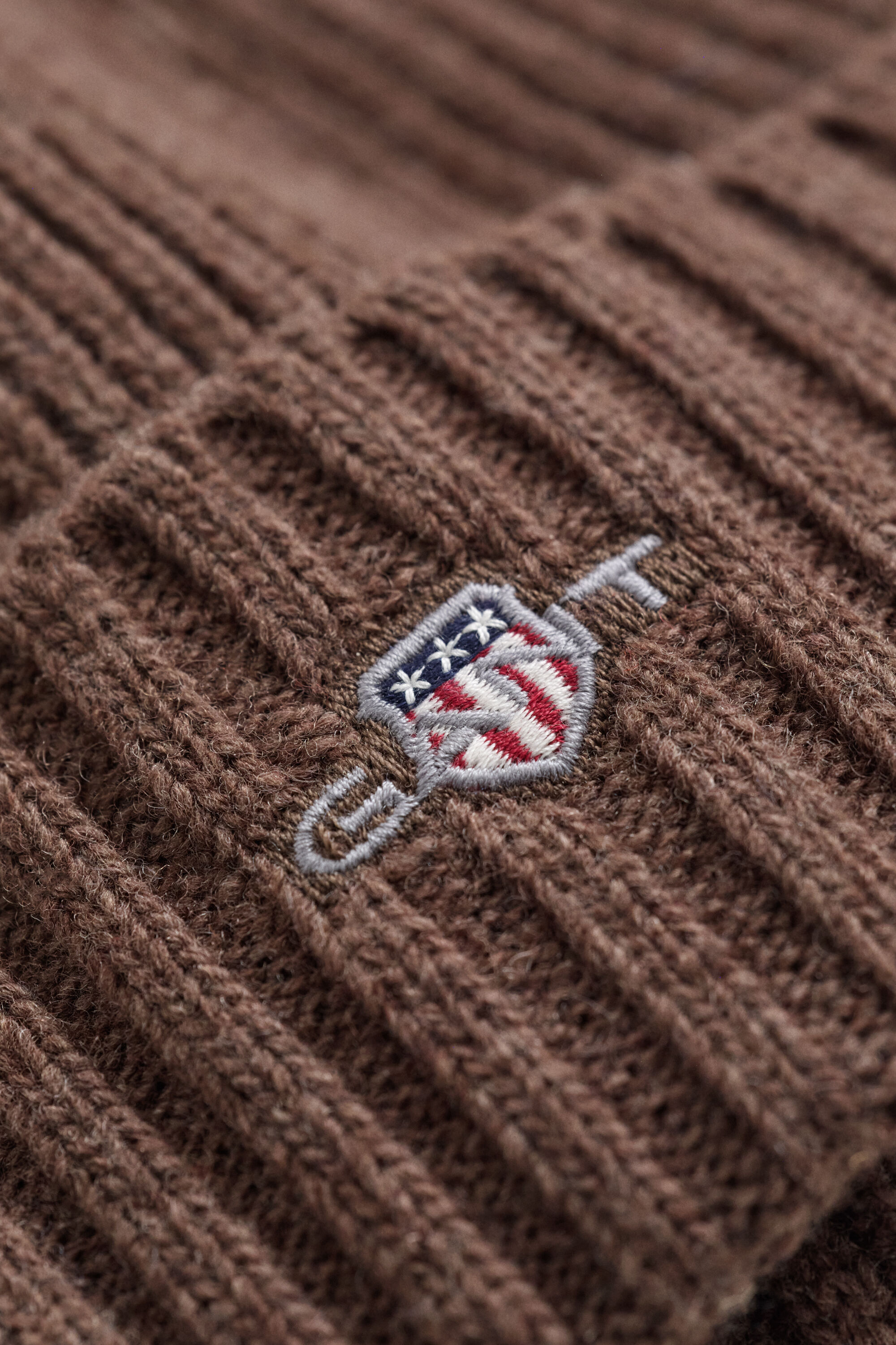 Gorro de lana Shield