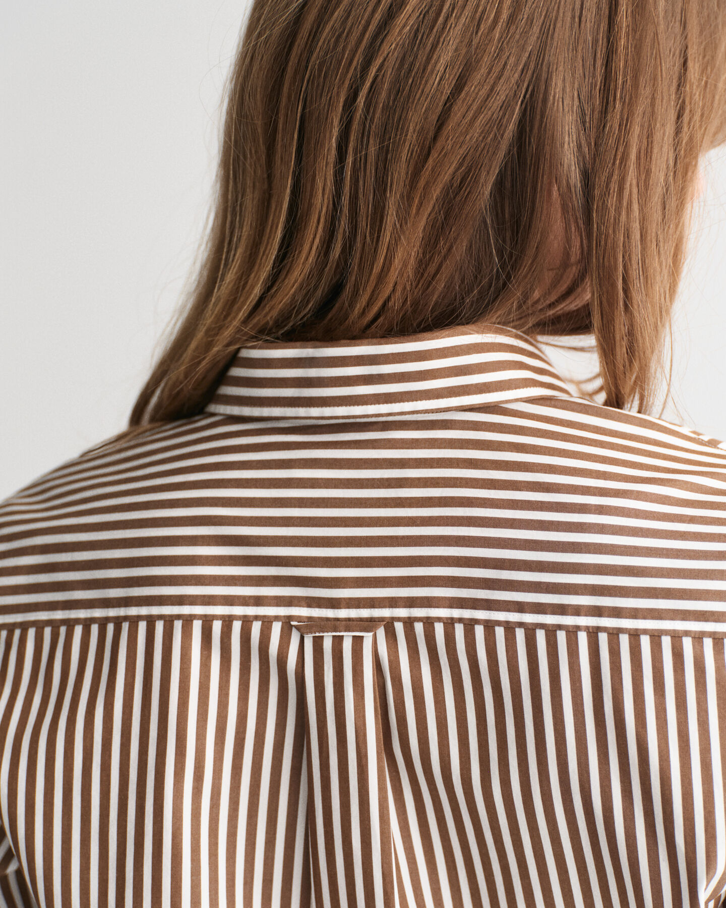 Camisa Regular Fit clásica de popelina a rayas