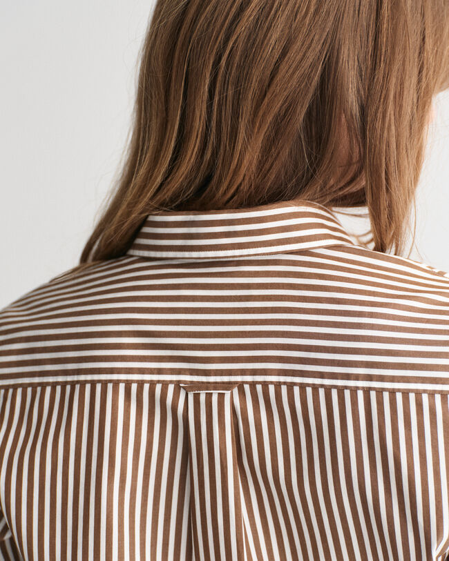 Camisa Regular Fit clásica de popelina a rayas