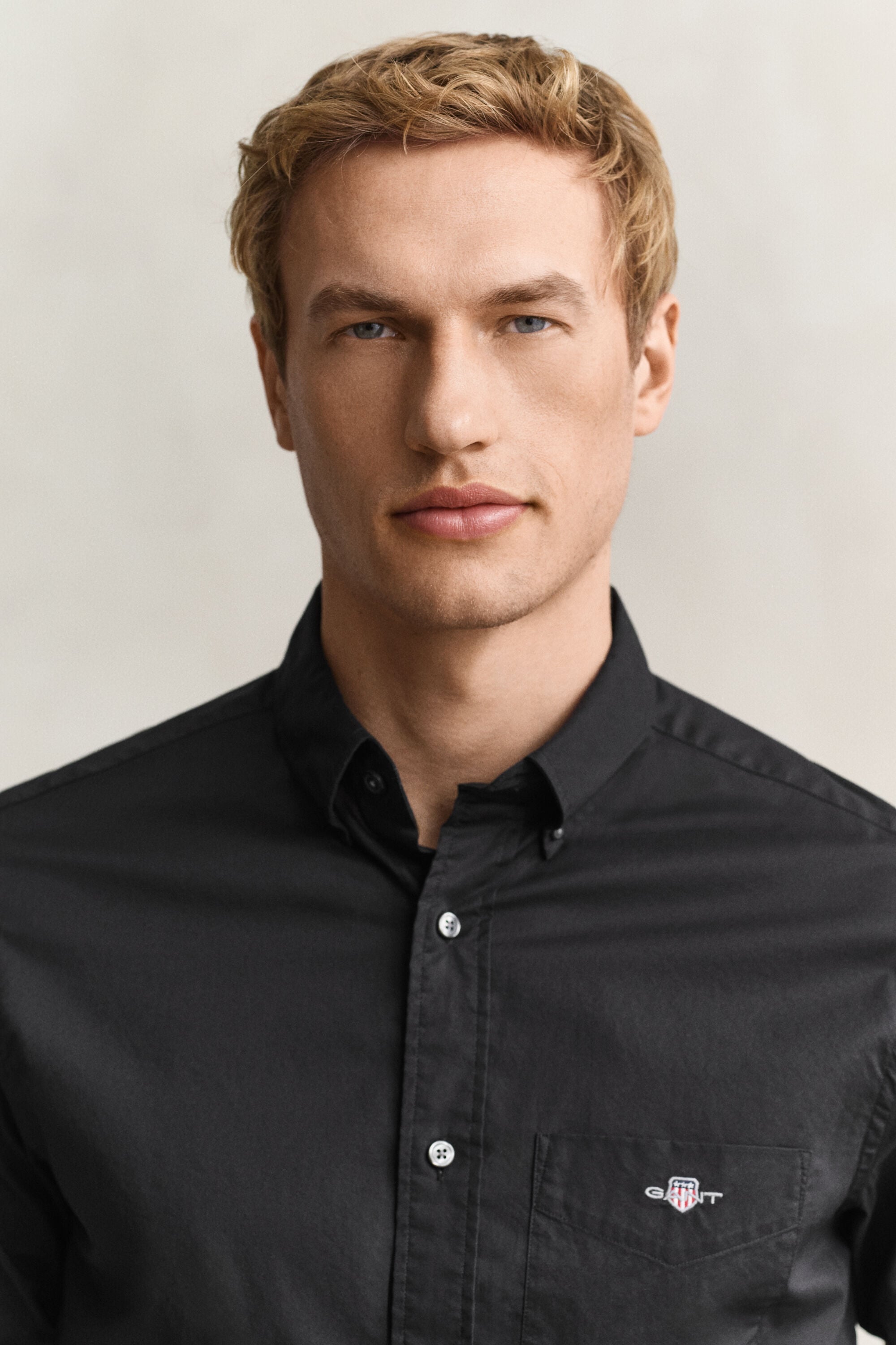 Camisa de popelina Regular Fit clásica
