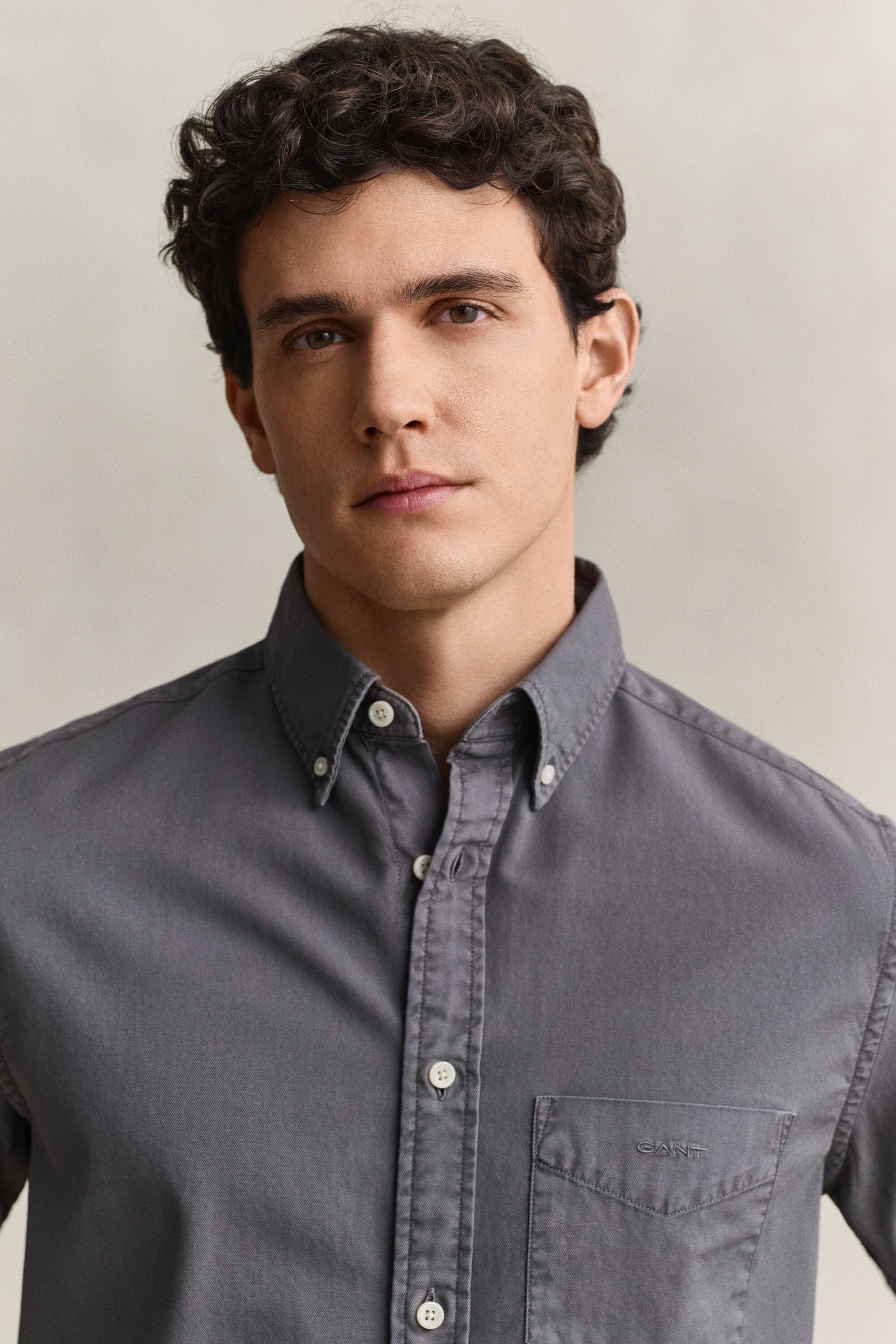 Camisa Regular Fit de sarga