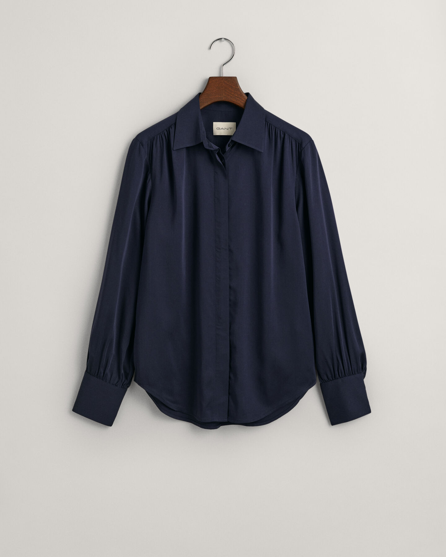 Camisa Regular Fit de satén