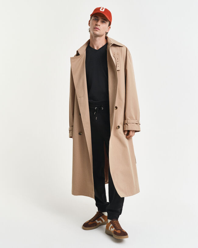 Camiseta Slim Fit Shield con cuello de pico