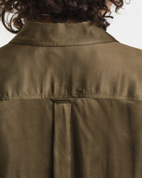 Camisa Regular Fit con bolsillo