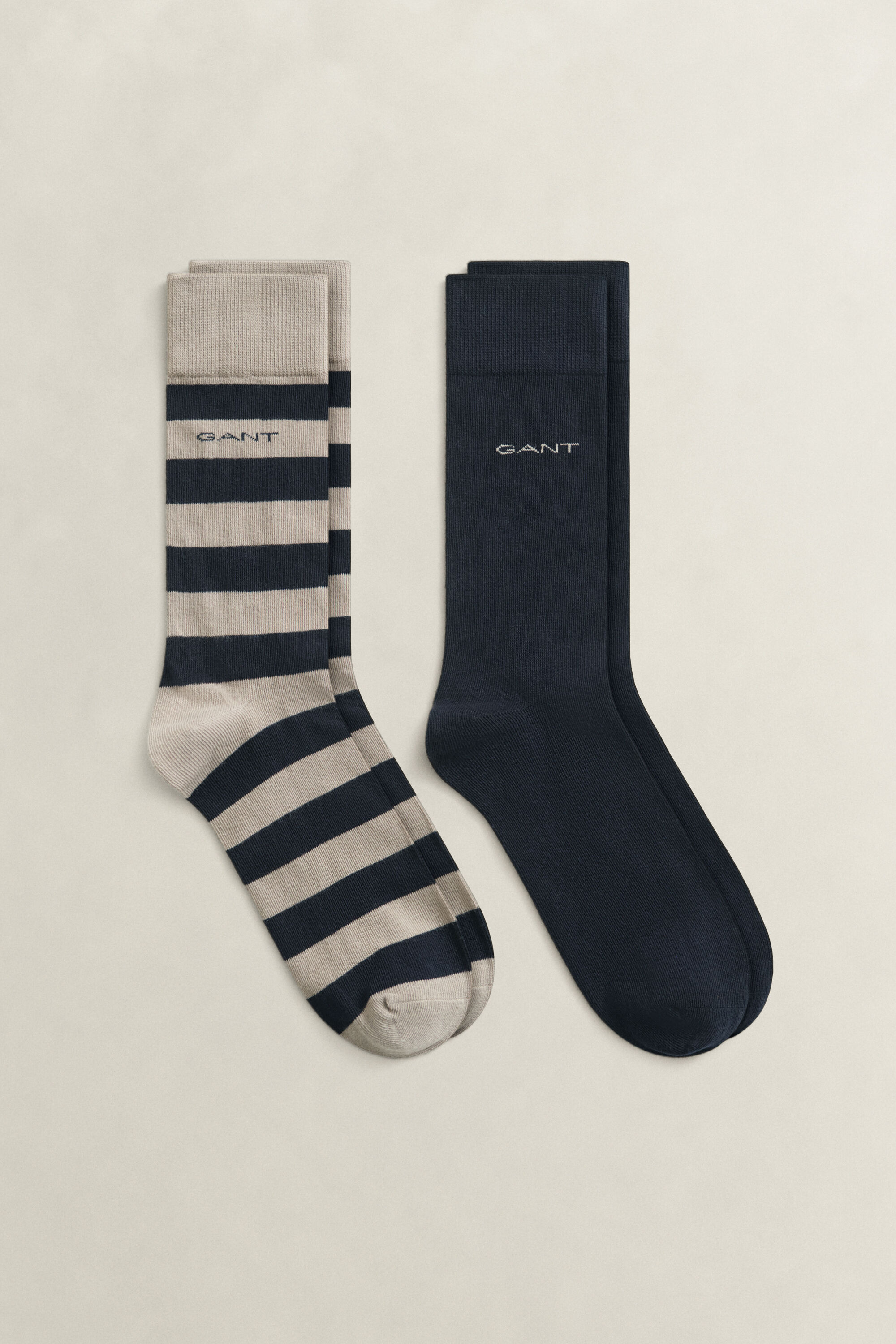 Paquete de dos pares de calcetines lisos y de rayas anchas