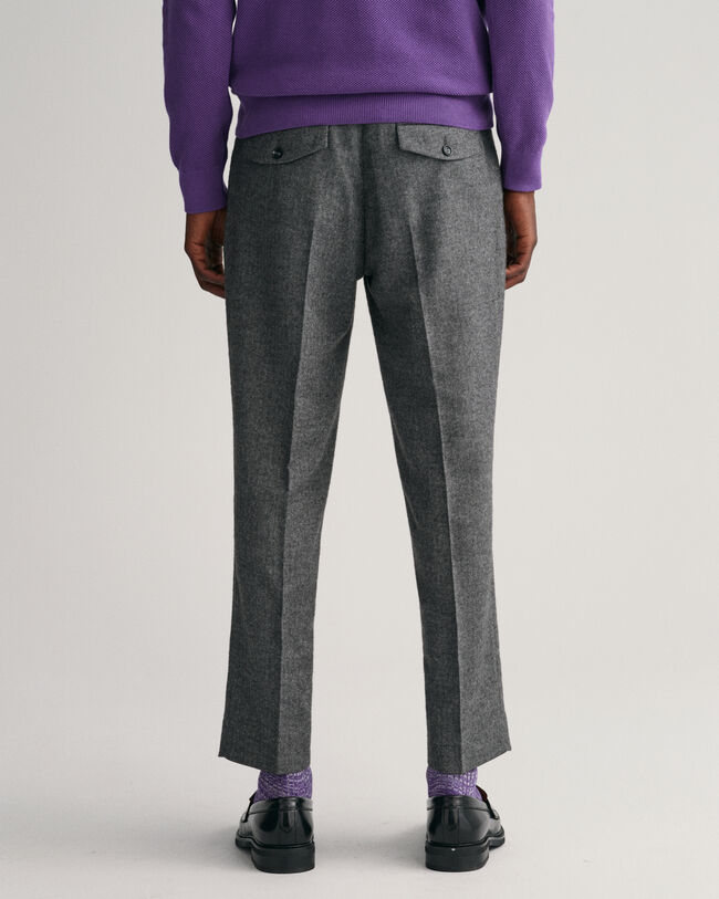 Pantalones con dise&ntilde;o de espiga ajustados en el bajo