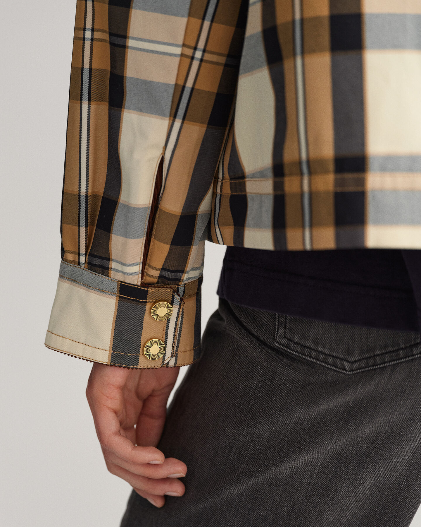 Chaqueta corta a cuadros