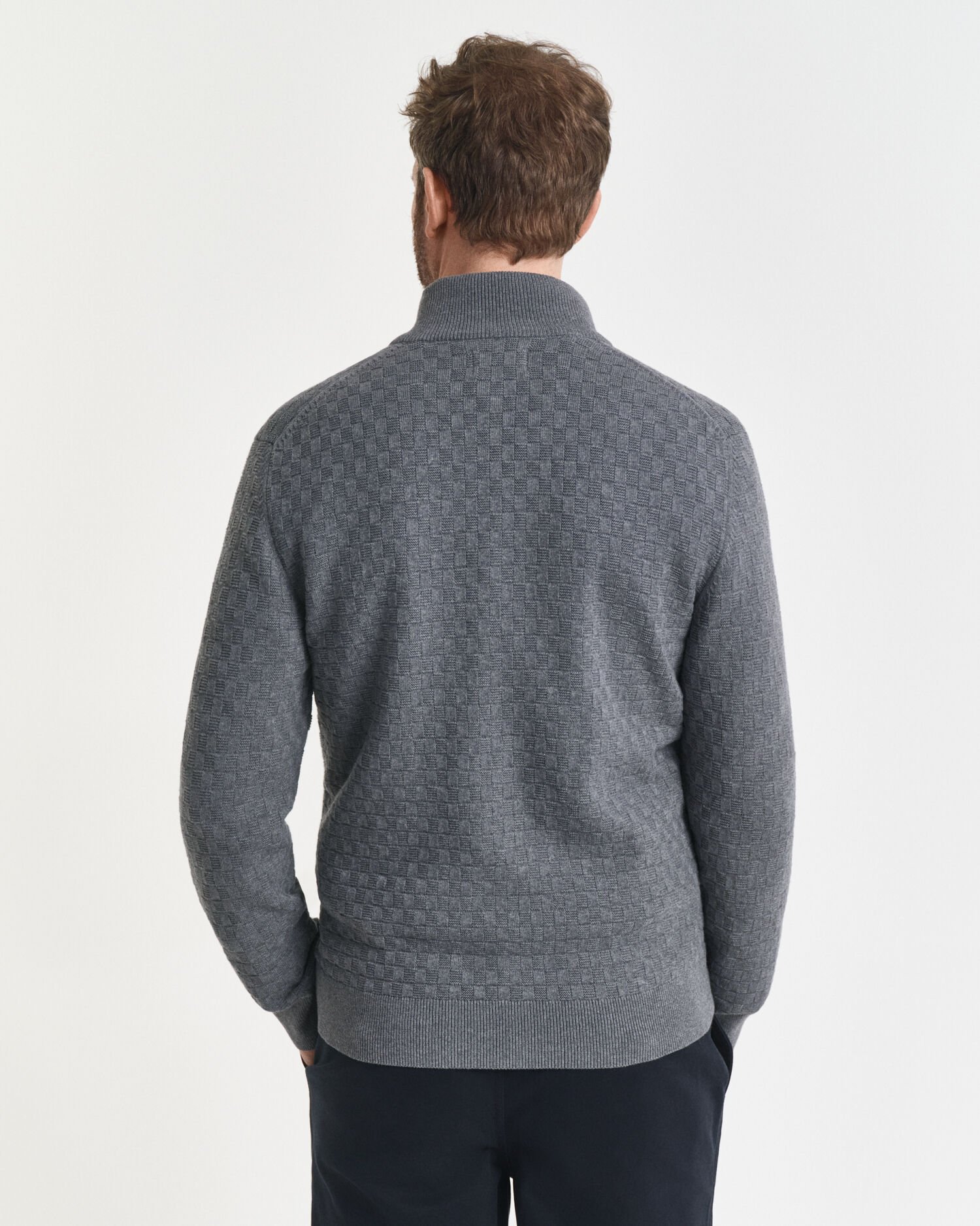 Jersey con cremallera y microtextura