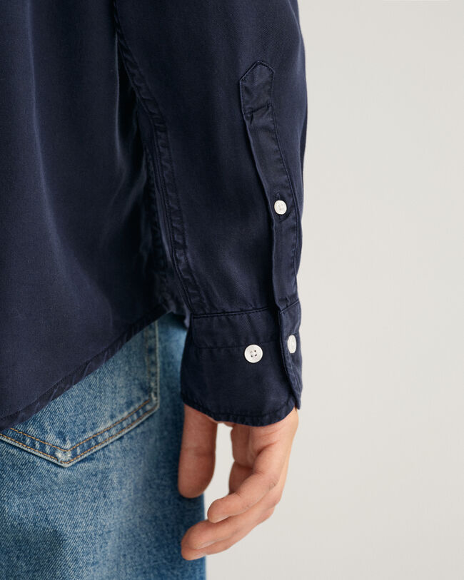 Camisa Relaxed Fit de lyocell te&ntilde;ida en prenda