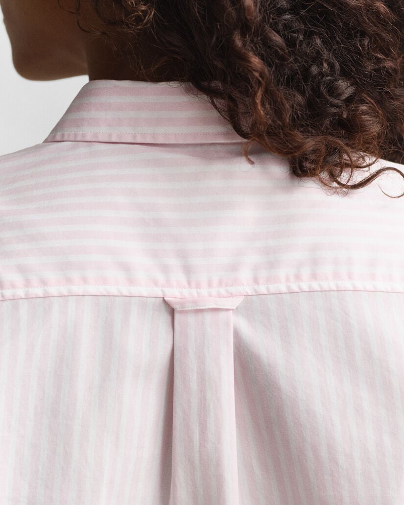 Camisa Regular Fit clásica de popelina a rayas