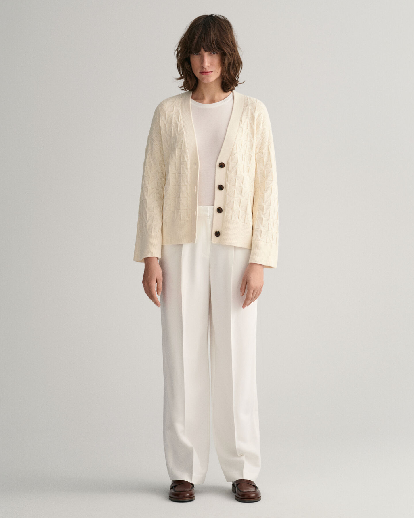 C&aacute;rdigan de cuello de pico con dise&ntilde;o de espiga