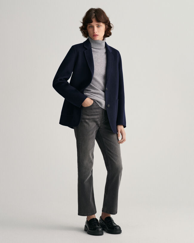 Americana recta cosida a mano