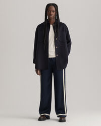 Sobrecamisa cosida a mano