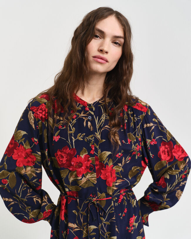 Vestido con estampado de rosas