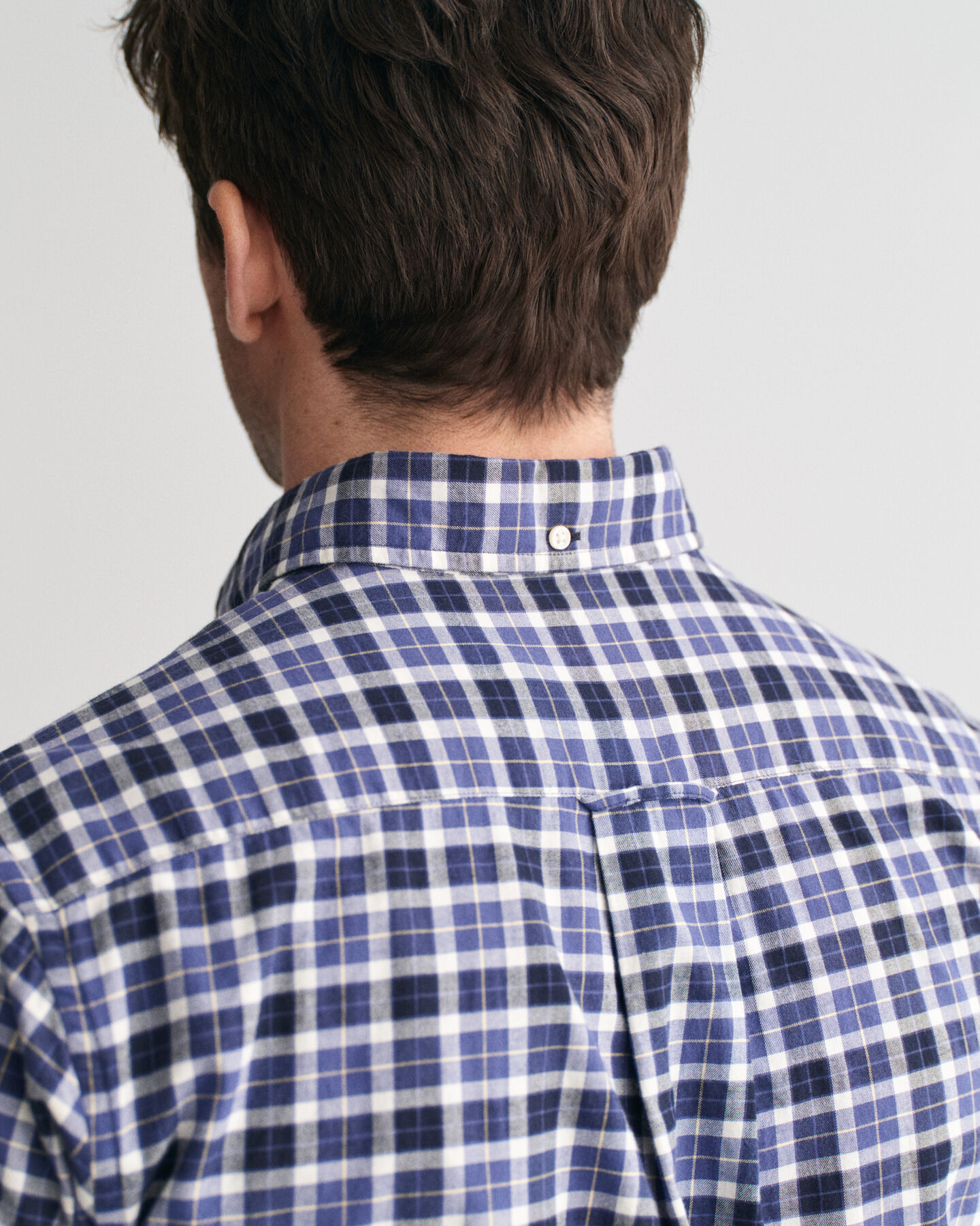 Camisa Regular Fit de sarga ligera a cuadros