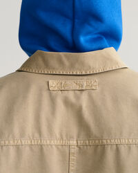 Sobrecamisa de sarga teñida en prenda