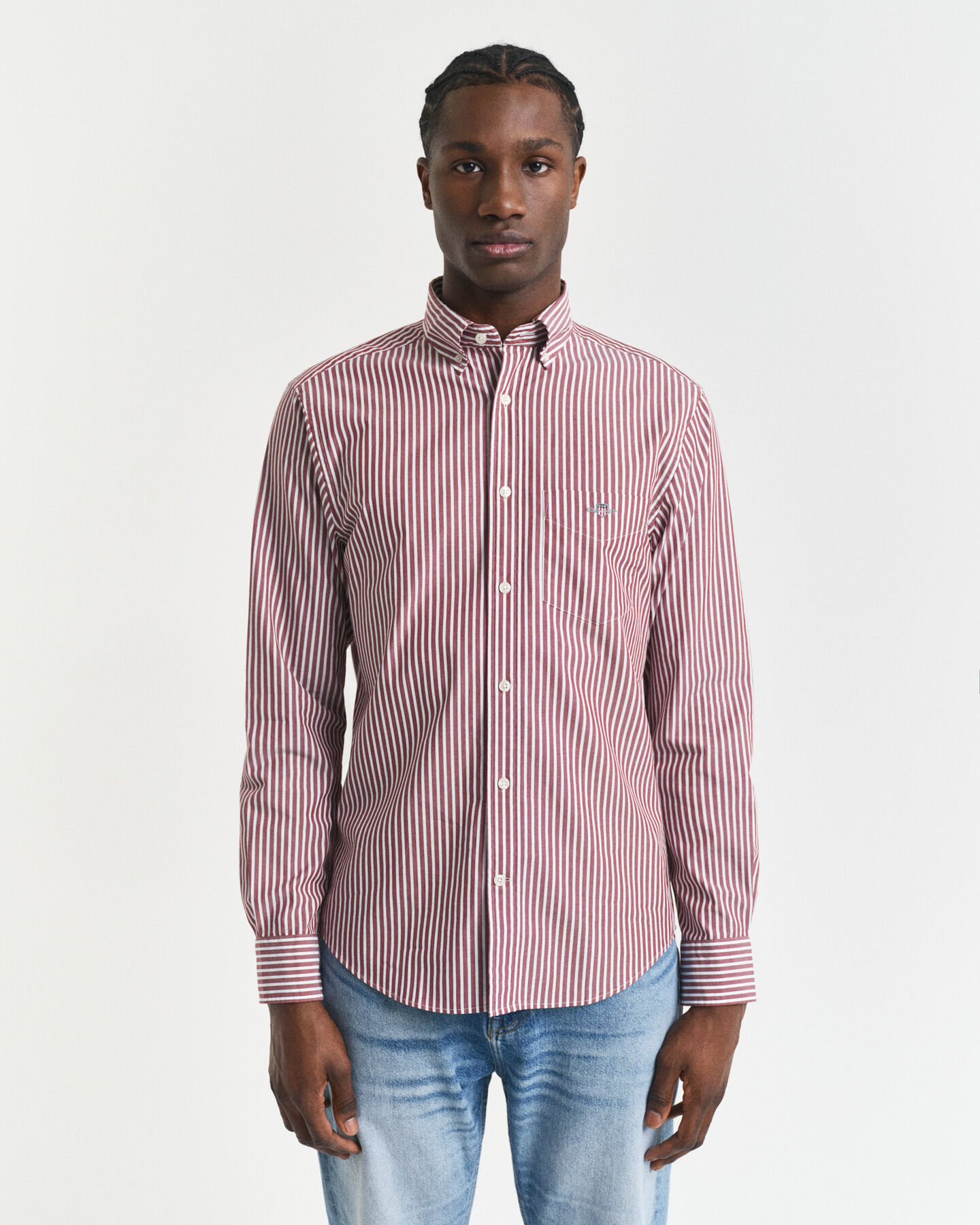 Camisa Regular Fit clásica de popelina a rayas