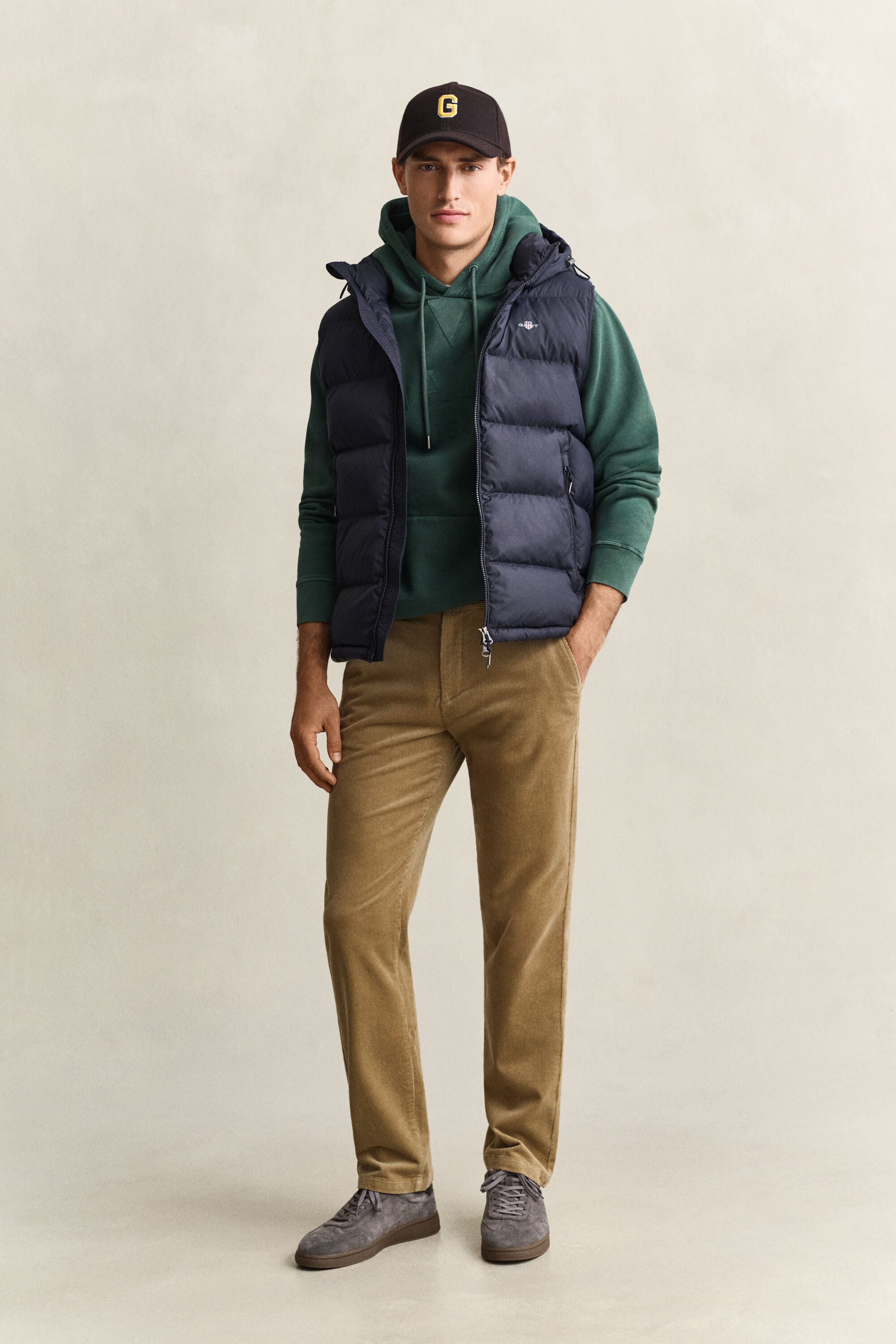 Pantalones chinos Regular Fit de pana