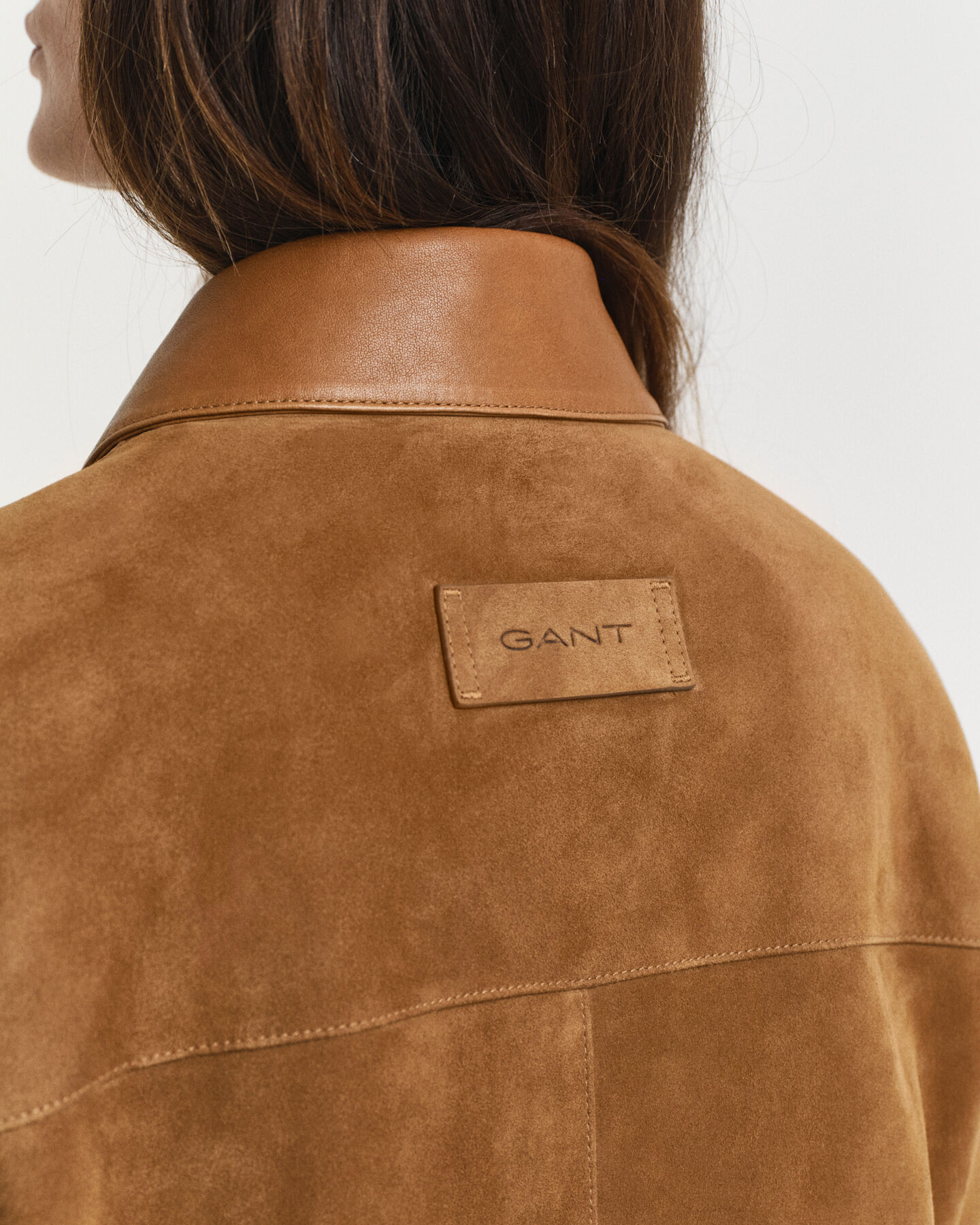 Chaqueta rústica de ante