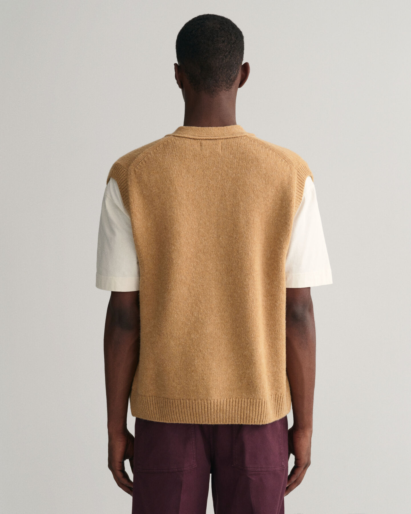 Chaleco abotonado de lana suave