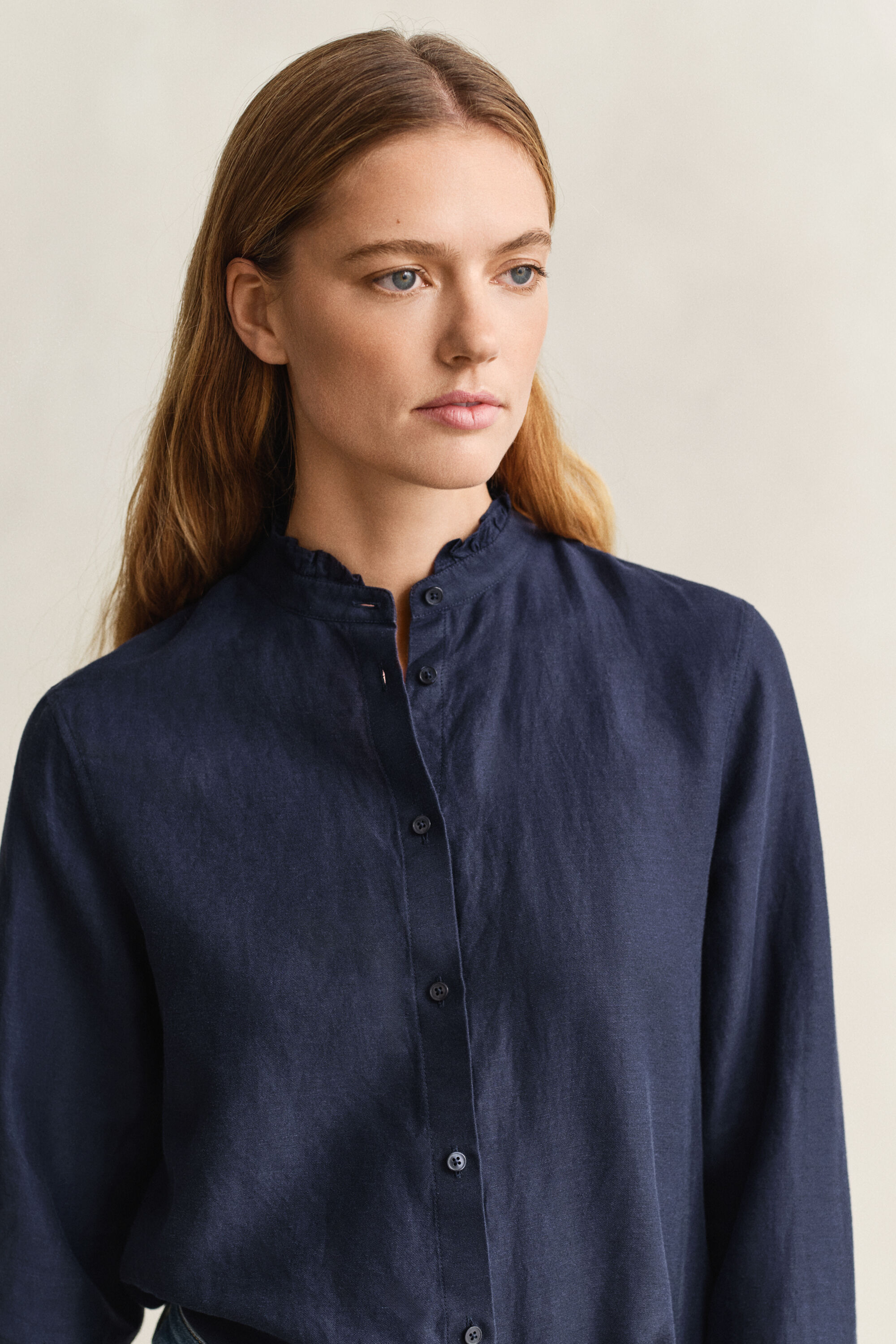 Blusa en mezcla de lino con volantes