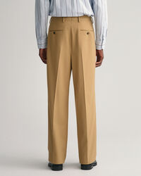 Pantalones de pinzas con pernera ancha