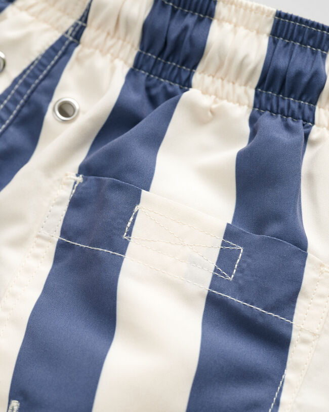 Ba&ntilde;ador con rayas en bloque Boys