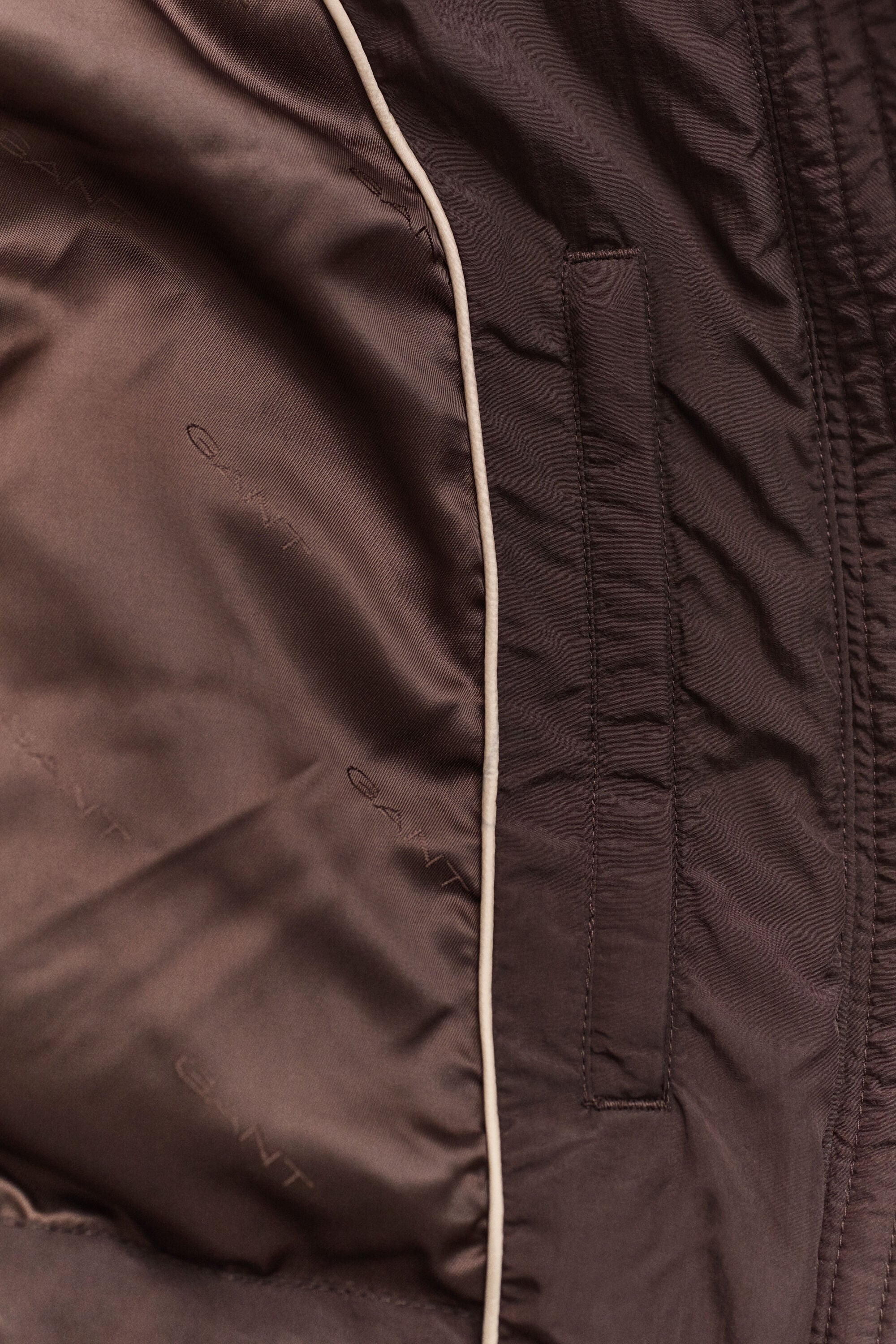 Chaqueta de plumón de largo medio