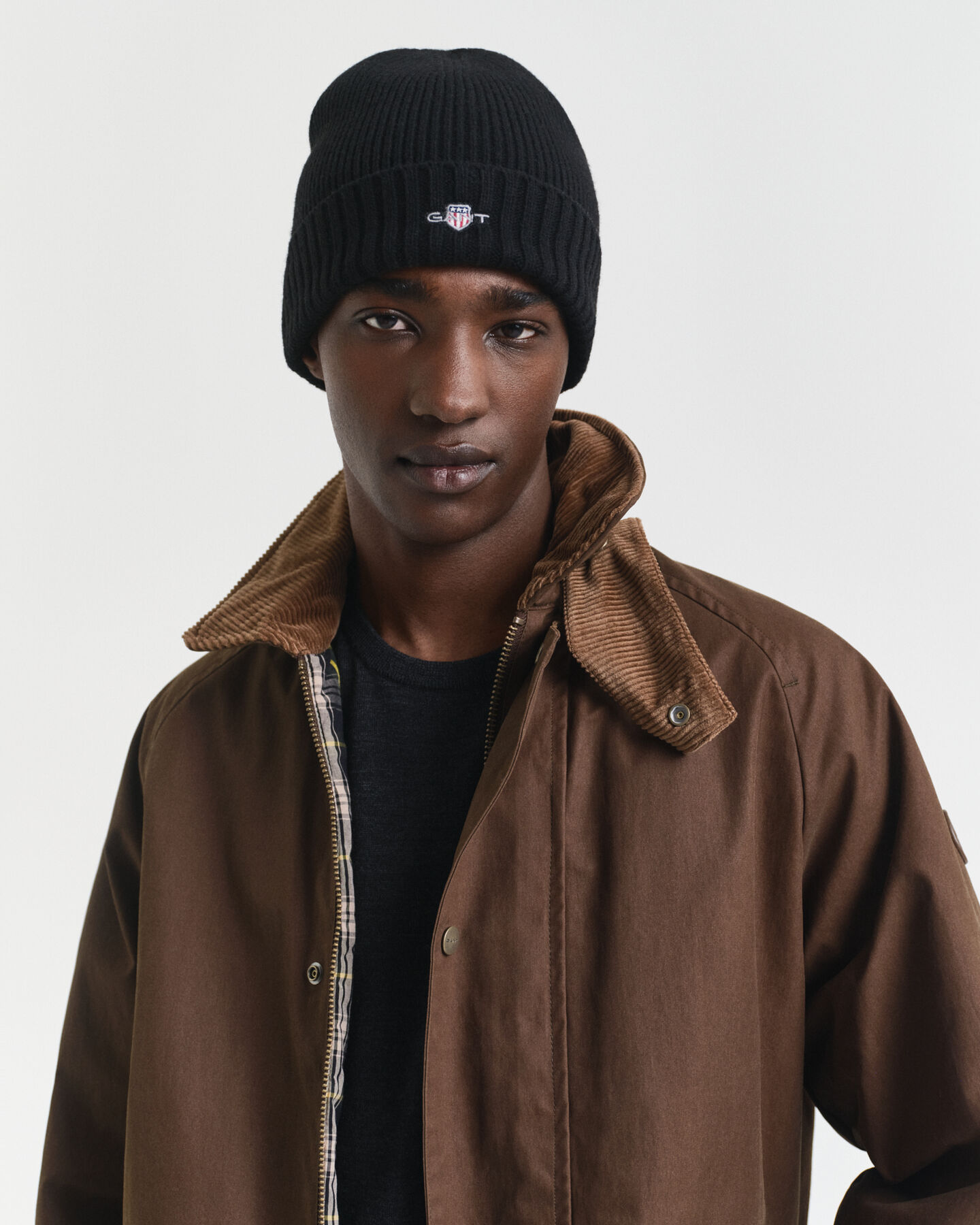 Gorro de lana Shield