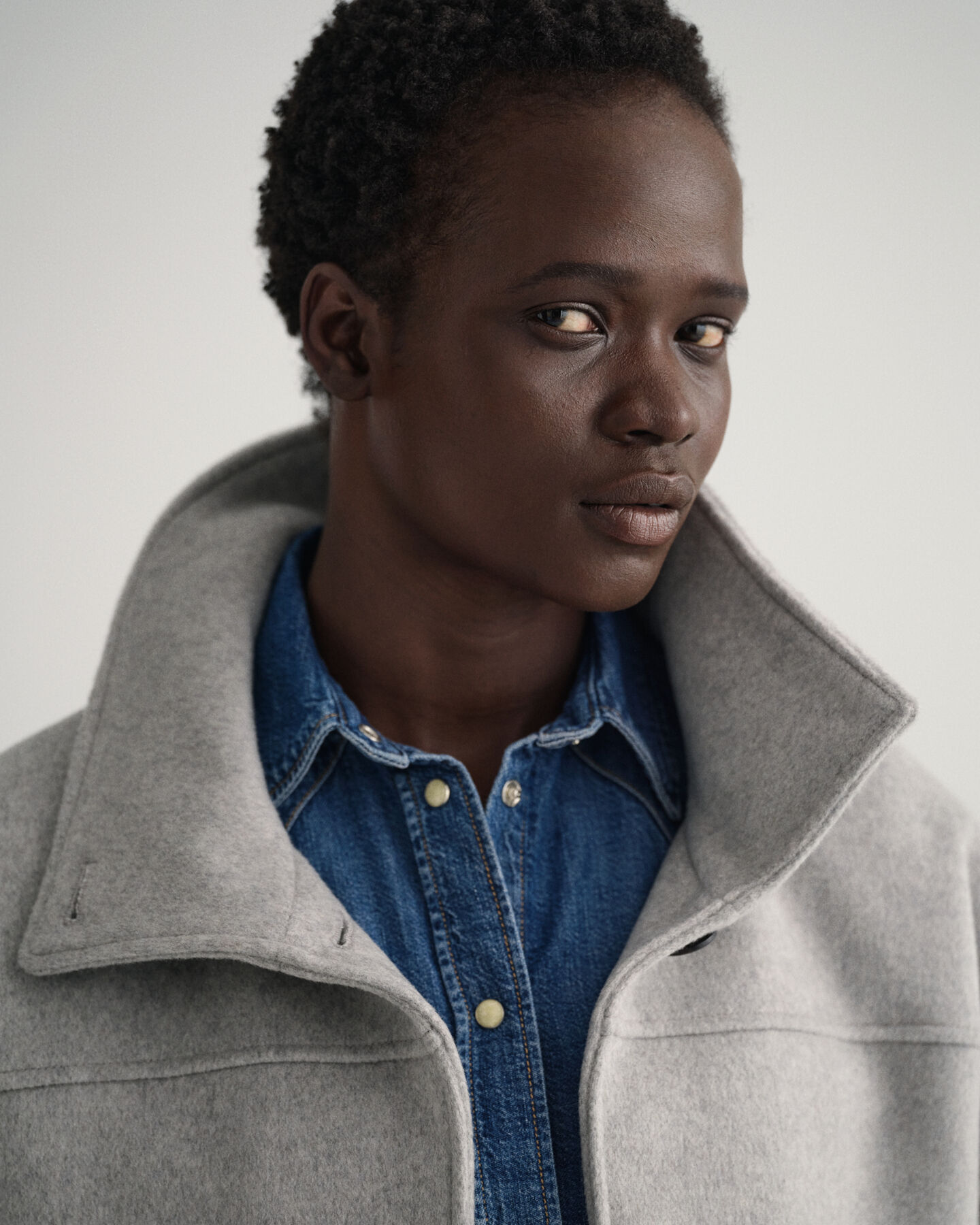 Chaqueta corta de mezcla de lana