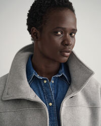 Chaqueta corta de mezcla de lana