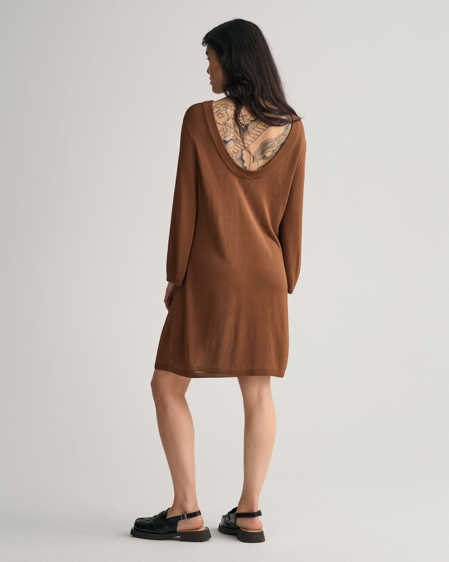 Vestido de punto con espalda descubierta