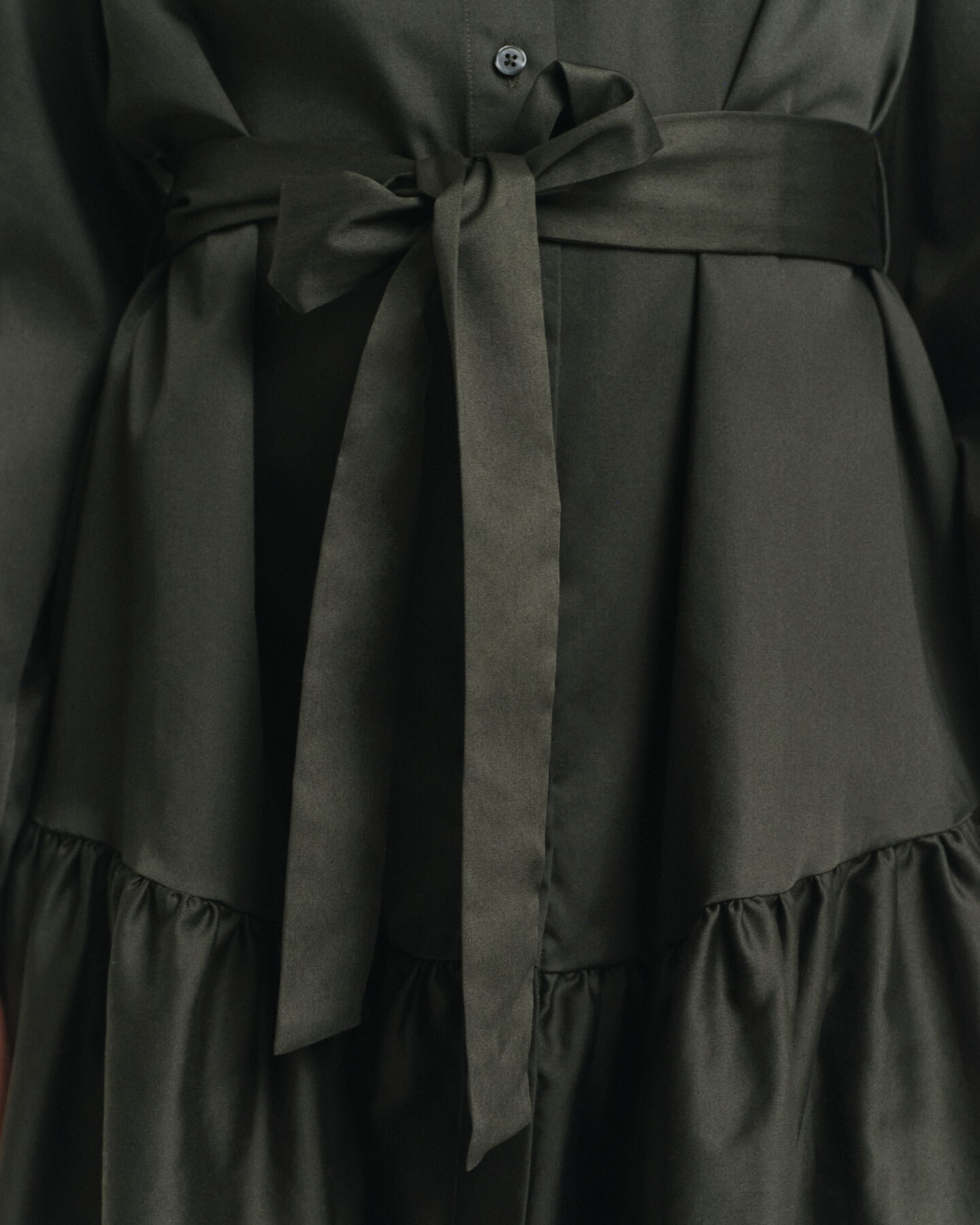 Vestido de manga larga en satén de algodón